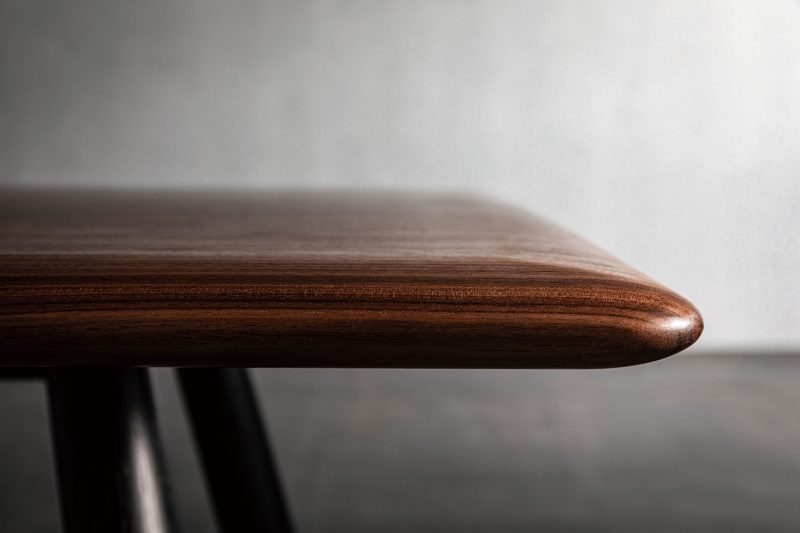 MO TABLE（MO テーブル）